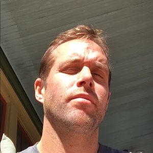 Meet your Posher, Casey